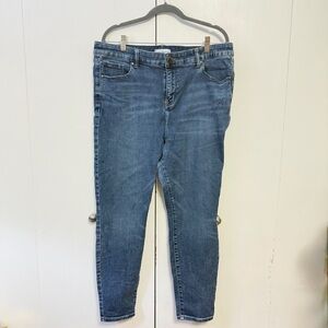 Lane Bryant Women’s Size 16 Straight Leg Jeans Medium Wash Stretch Denim